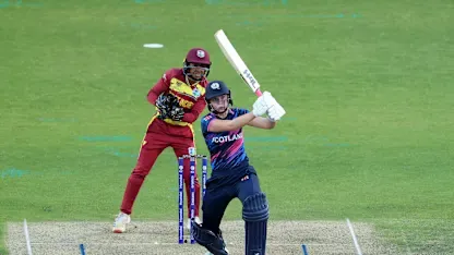 Darcey Carter finds the boundary | Women's T20WC 2026
