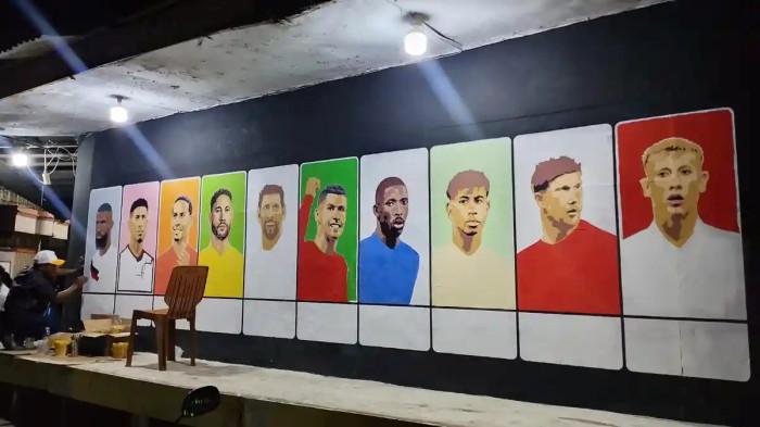 EUFORIA PIALA DUNIA - Maluku menjadi salah satu daerah yang punya euforia besar menyambut gelaran piala dunia. Tak terkecuali menyambut Piala Dunia 2026 yang akan digelar di tiga negara sekaligus, Meksiko, Amerika Serikat dan Kanada.