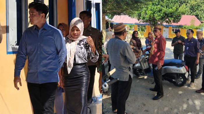 KUNJUNGAN - Wakil Presiden (Wapres) Gibran Rakabuming Raka tiba-tiba melakukan inspeksi mendadak (sidak) ke Sekolah Dasar Negeri (SDN) 7 Bulango Utara, Kabupaten Bone Bolango, Provinsi Gorontalo  pada Jumat (19/06/2026)