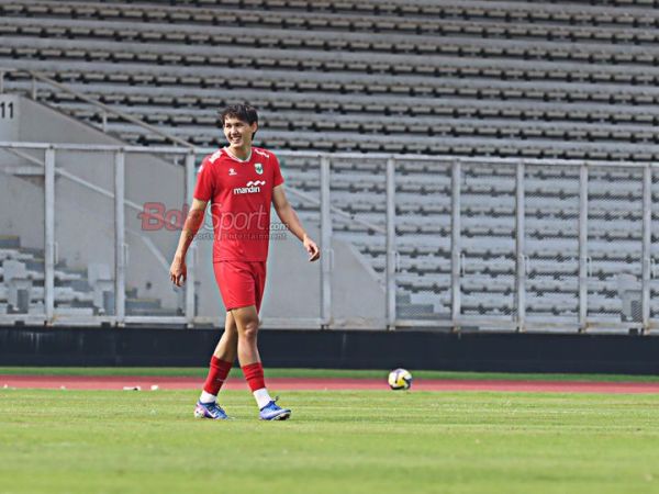 Mitchell Baker sedang menjalani sesi gim internal Timnas Indonesia di Stadion Madya, Senayan, Jakarta, Sabtu (30/5/2026).
