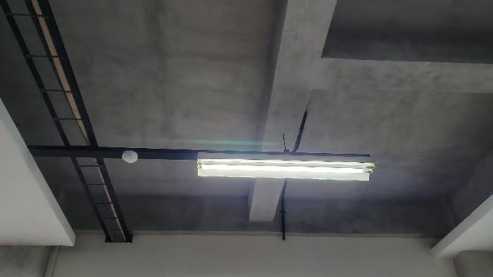 PEMADAMAN LISTRIK BOGOR - Sejumlah wilayah di Bogor masih dilanda pemadaman listrik bergilir hari ini, warga diimbau cek status berkala via PLN Mobile dan amankan alat elektronik.