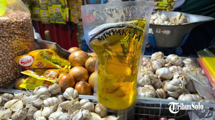 TAK STABIL - Stok Minyakita di Pasar Gedhe, Kabupaten Klaten, Jumat (19/6/2026). Stok minyak goreng subsidi Minyakita di Pasar Gedhe Klaten mengalami pasokan yang tidak stabil.