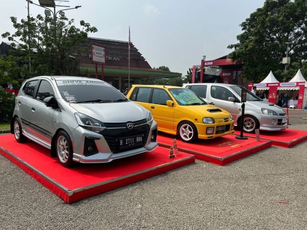 Kumpulan mobil Daihatsu yang sudah dimodifikasi jadi daya tarik tersendiri bagi pengunjung Daihatsu Kumpul Sahabat Depok