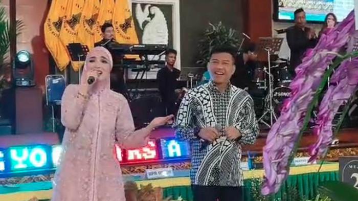 Anang Hermansyah dan Ashanty Yayasan Wijaya Kusuma Surabaya.