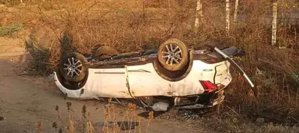 Mahindra-XUV700-rolled-over Mahindra-XUV700-rolled-over