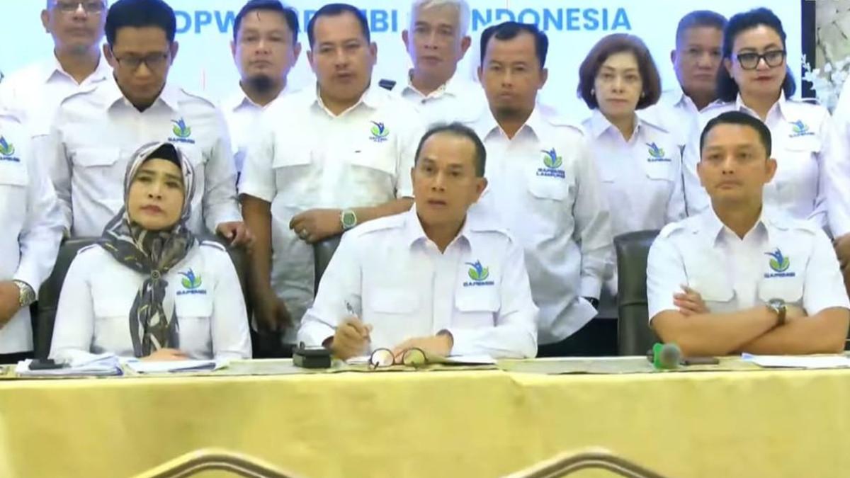 POLEMIK PROGRAM MBG - Gabungan Pengusaha Makan Bergizi Indonesia (GAPEMBI) dalam konferensi pers terkaot program Makan Bergizi Gratis (MBG), Kamis (18/6/2026). Mereka menolak Surat Edaran BGN Nomor 12 Tahun 2026 yang menghentikan sementara program MBG selama libur sekolah.