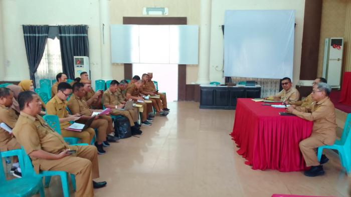 Bupati Gorontalo Utara, Thariq Modanggu  memimpin rapat evaluasi realisasi ddddd