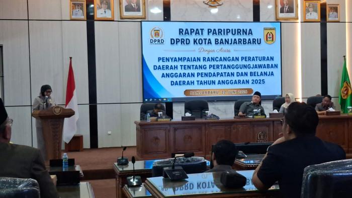 Rapat Paripurna Penyampaian Raperda Pertanggungjawaban APBD 22