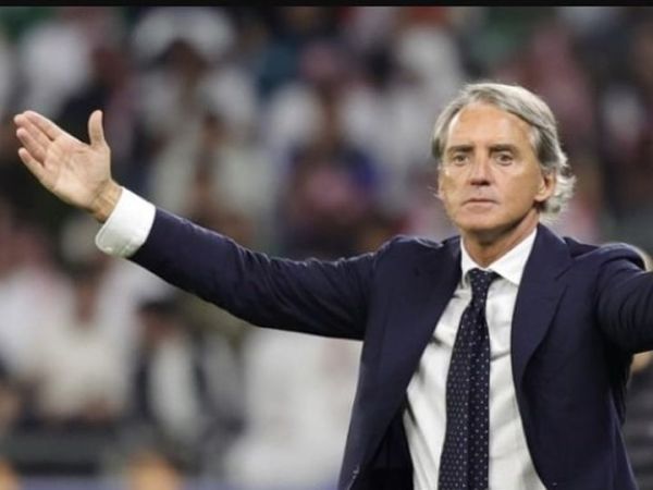 Roberto Mancini kembali menjadi kandidat kuat pelatih Timnas Italia.