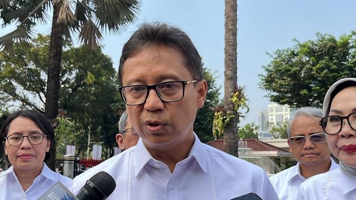 MENKES KECAM KEKERASAN- Menteri Kesehatan (Menkes) Budi Gunadi Sadikin saat di Istana Wakil Presiden RI, Jalan Merdeka Selatan, Jakarta Pusat, Kamis (15/8/2024). Menteri Kesehatan, Budi Gunadi Sadikin, mengecam tindak kekerasan dilakukan keluarga pasien RSUD Sekayu, Muba, terhadap Dokter spesialis, Syahpri Pu