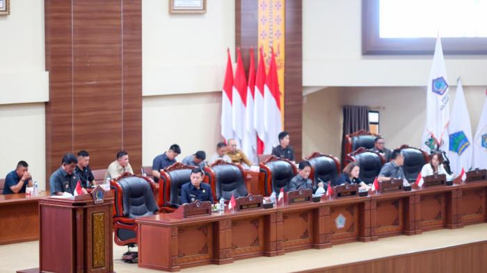 PEMPROV SULUT - Gubernur Sulawesi Utara, Yulius Selvanus Komaling (YSK),00154