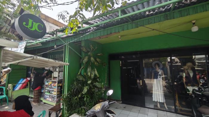 Butik JJC Rumah Jahit. Lokasi butik ini berada tak jauh dari Pasar Lontar, Koja Utara, Tanjung Priok, Jakarta Utara.