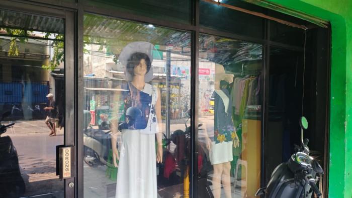Butik JJC Rumah Jahit. Lokasi butik ini berada tak jauh dari Pasar Lontar, Koja Utara, Tanjung Priok, Jakarta Utara.