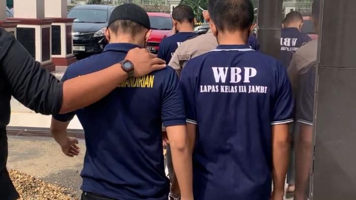 TERTUTUP-Sidang kasus dugaan rudapaksa remaja di Jambi dengan empat terdakwa, termasuk dua mantan anggota polisi, digelar terpisah dan tertutup di Pengadilan Negeri Jambi.