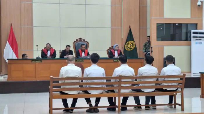 SIDANG TUNTUTAN - Suasana persidangan kasus penculikan dan pembunuhan Kacab Bank BUMN, Mohamad Ilham Pradipta, di Pengadilan Negeri Jakarta Timur, Kamis (18/6/2026). Tiga aktor intelektual dituntut pada Senin (22/6/2026).