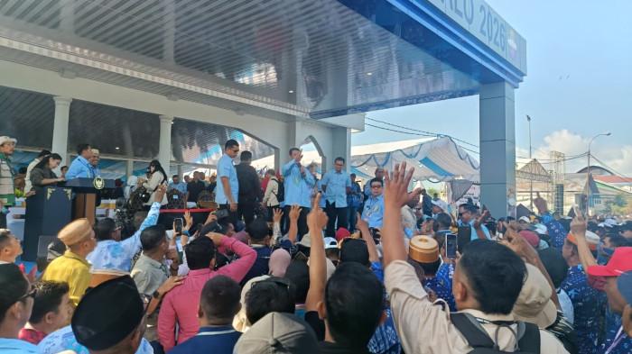 PENAS - Ribuan peserta memadati lokasi puncak Pekan Nasional Petani Nelayan 2026 di Gorontalo, Gelanggang Olah Raga (GOR) David Tonny, Limboto, Kabupaten Gorontalo, Provinsi Gorontalo pada Rabu (24/6/2026) pagi.