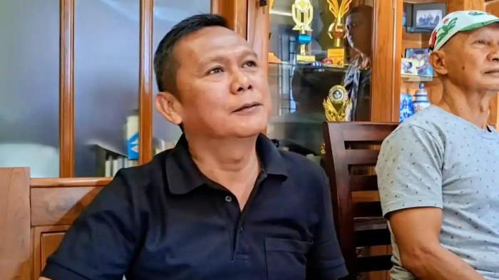 Dadang Ahyar Ismail (53), mantan atasan Taufik Hidayat
