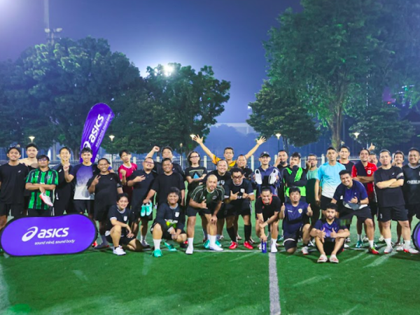 Brand olahraga asal Jepang ASICS mengajak komunitas sepak bola untuk merasakan sepatu bola yang dipakai Rizky Ridho dan beberapa pemain Timnas Indonesia