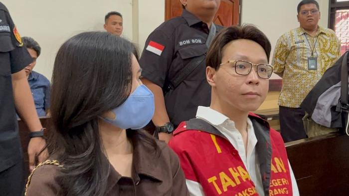 JATUH SAKIT : Richard Lee saat ditemui di ruang sidang pengadilan Negeri Tangerang, Kamis (18/6/2026)