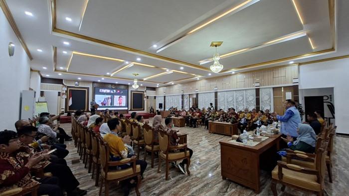 Sosialisasi dan Penandatanganan Komitmen Antikorupsi