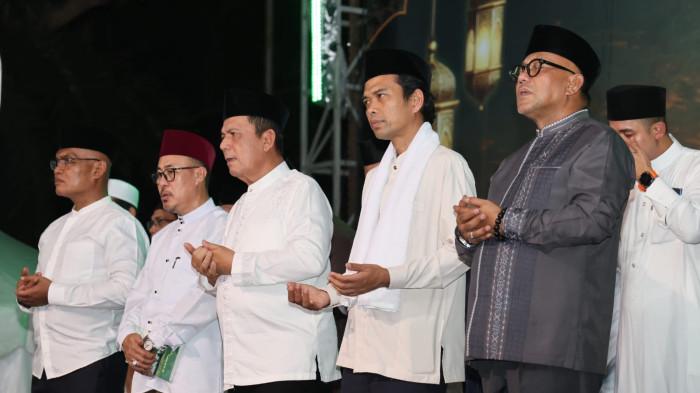 Tanjungpinang Bermunajat 2026 yang menghadirkan dai nasional Ustaz Abdul Somad.