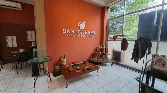 KAFE JAMU - Kafe Jamu Sangga Ramu di sudut Pasar Jamu Nguter Sukoharjo.