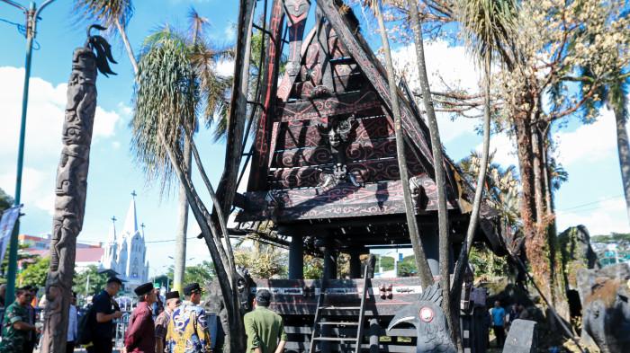 Wali Kota Medan Rico Waas meninjau langsung lokasi Ikon Budaya Monumen Pahlawan Sisingamangaraja di Jalan Sisingamangaraja, Kelurahan Teladan Barat, Kecamatan Medan Kota untuk dibangun lagi.