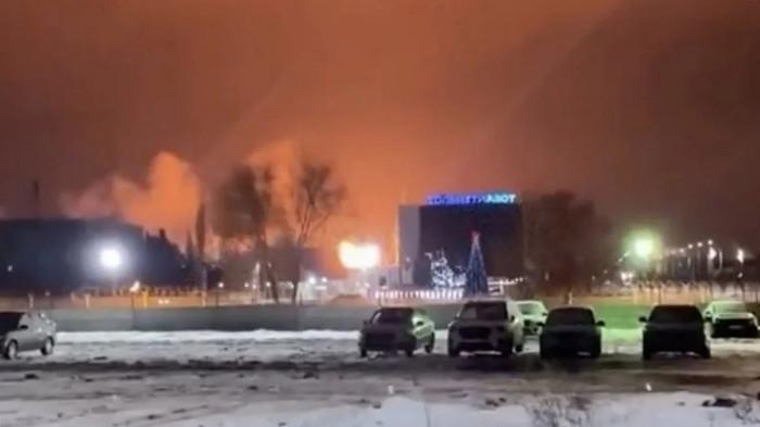DRONE UKRAINA - Sebuah gambar yang diduga menunjukkan serangan pesawat tak berawak Ukraina di wilayah Samara, Rusia pada 19 Desember 2025.