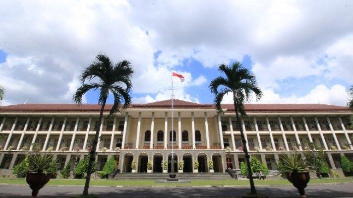 Gedung rektorat UGM