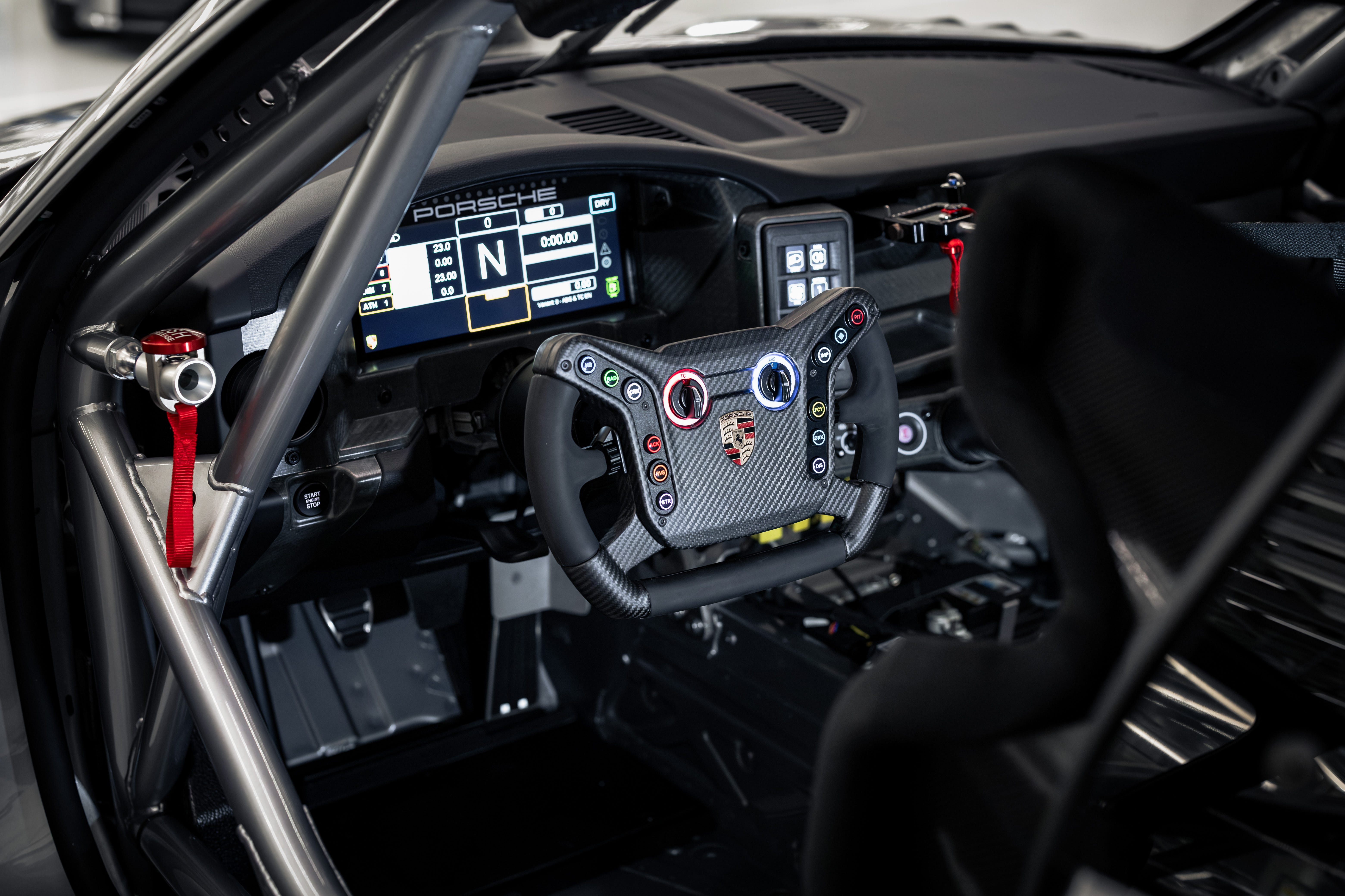 porsche 911 gt4 r