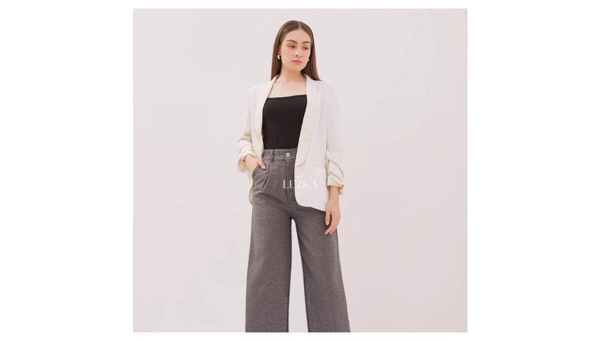 Ilustrasi tips Mix and Match celana kulot dengan Blazer 