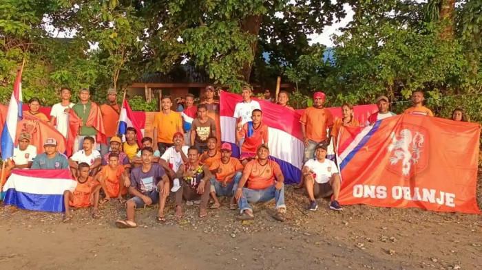 PIALA DUNIA: Euforia fans fanatik Belanda di Maluku.