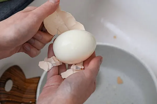 egg boiling hack how lemon can help