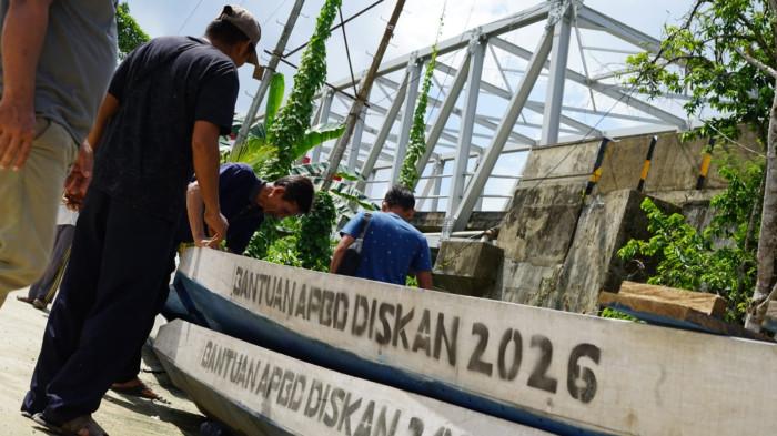 Pemkab Bulungan beri bantuan perahu ke nelayan 02 30062026