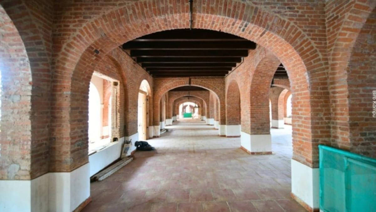 BENTENG FORT WILLEM - atau yang akrab dikenal dengan Benteng Pendem Ambarawa di Semarang, Jawa Tengah.