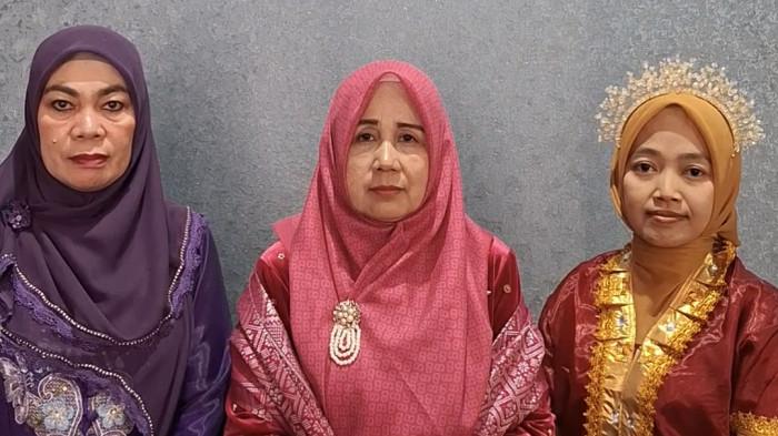 TINDAK LANJUT - kepala DPPKBP3A Kabupaten Kepahiang Linda Rospita (tengah) dan psikolog Imanatul Istiqomah (kanan) saat diwawancarai TribunBengkulu.com pada Senin (29/6/2026). DPPKBP3A menindak lanjuti kasus kakek berinisial WD (55), pelaku persetubuhan terhadap anak di bawah umur berusia 13 tahun