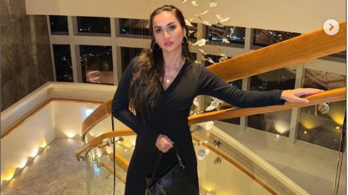 Tengku Dewi Putri bantah selingkuhan suami Sarah Gibson.
