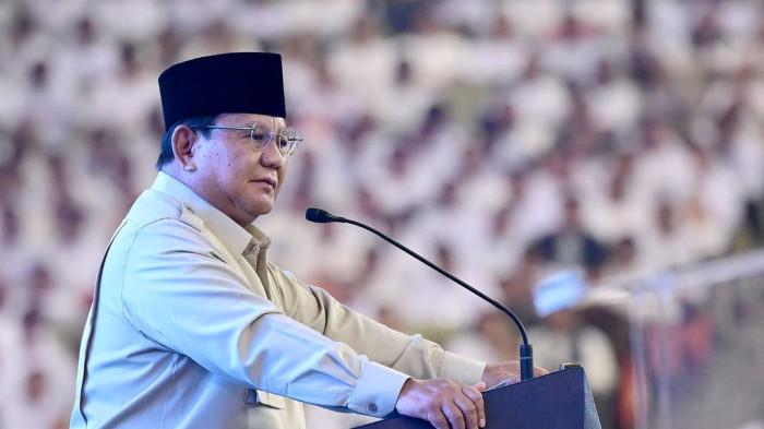 SEDIH - Presiden Prabowo Subianto berbicara di hadapan 12 ribu penggerak MBG di Sentul, Bogor, Rabu (3/6/2026). Ia mengaku sedih karena pejabat BGN diduga korupsi di program MBG.