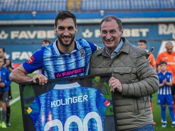Pemain Lokomotiva Zagreb, Denis Kolinger (kiri) dikabarkan selangkah lagi membela Persija.