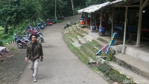 Danau Situ Gunung di Sukabumi, Spot Asyik Hilangkan Penat Danau Situ Gunung di Sukabumi bisa menjadi salah satu spot wisata untuk melepas penat. Lokasinya berada di kaki Gunung Gede-Pangrango yang bisa ditempuh sejauh 3,5 jam dari Jakarta.