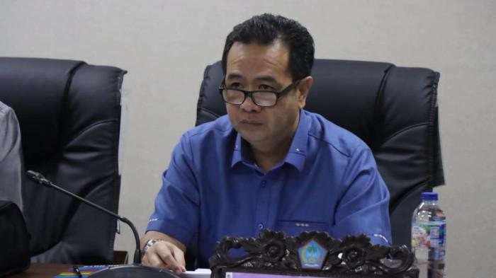 PANSUS - Anggota DPRD Sulut Ronald Sampel.  sds