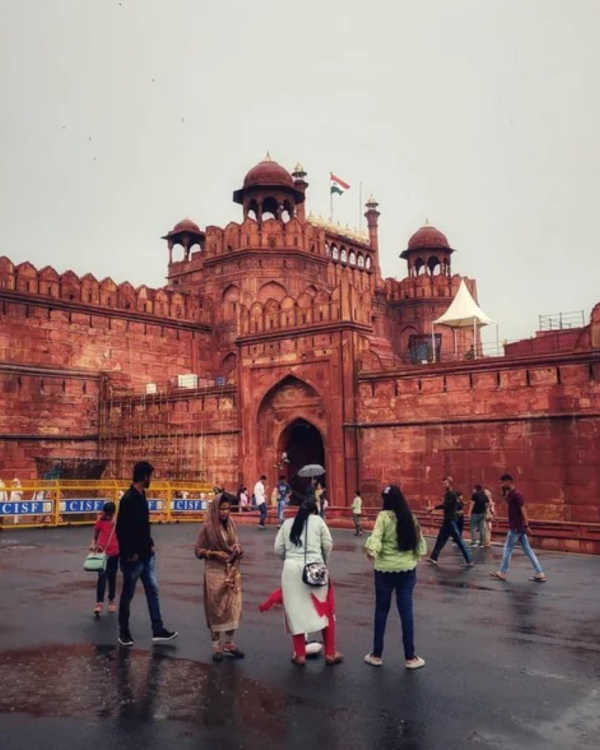 Red Fort In Raining