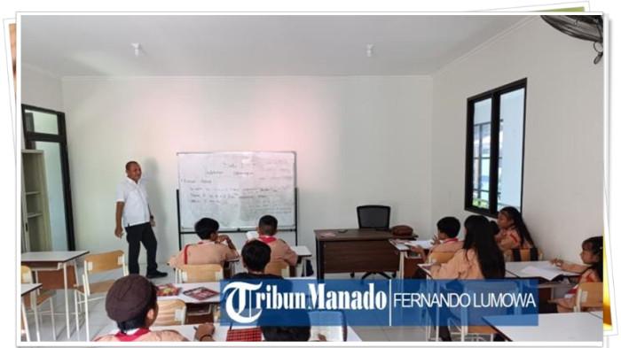 DOA KRISTEN - Suasana belajar di Sekolah Rakyat Menengah Pertama 21 Manado di Paal IV Kecamatan Tikala, Manado, Sulawesi Utara, Jumat (26/9/2025). Berikut contoh doa yang dapat dipanjatkan menjelang dimulainya tahun ajaran baru di sekolah.