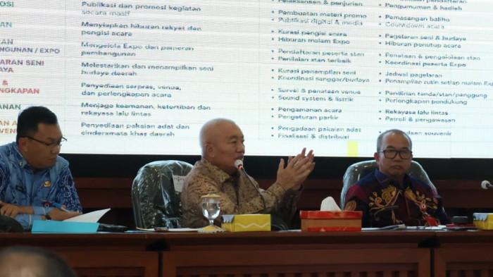 Gubernur Kalsel Muhidin memimpin rapat koordinasi bersama seluruh kepala SKPD 01