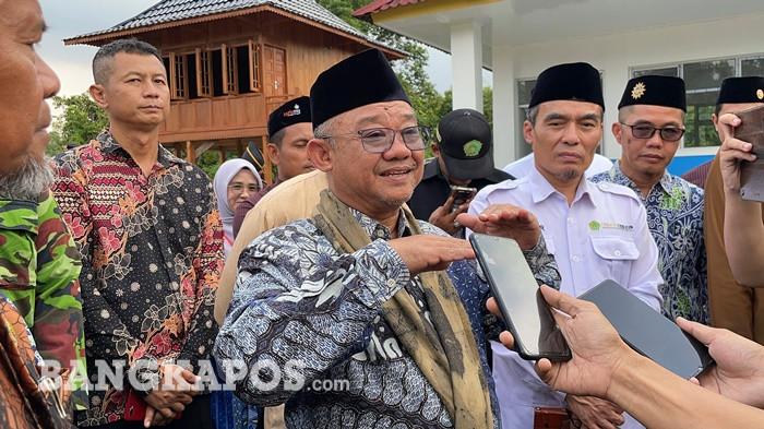 REVITALISASI SMP - SMP Taruna Sains Muhammadiyah Koba diresmikan Menteri Pendidikan Dasar dan Menengah Abdul Mu'ti, Kamis (2/7/2026). Penambahan ruang kelas, laboratorium, dan perpustakaan diharapkan menghadirkan pengalaman belajar yang lebih nyaman sekaligus meningkatkan kualitas pendidikan bagi para siswa.