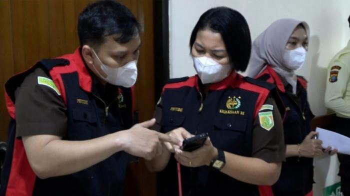 Kejaksaan Negeri Medan mengeledah Rumah Sakit Umum Daerah (RSUD), Pirngadi Jalan Prof. H.M Yamin Kelurahan Perintis, Kota Medan, Selasa (30/6/2026).