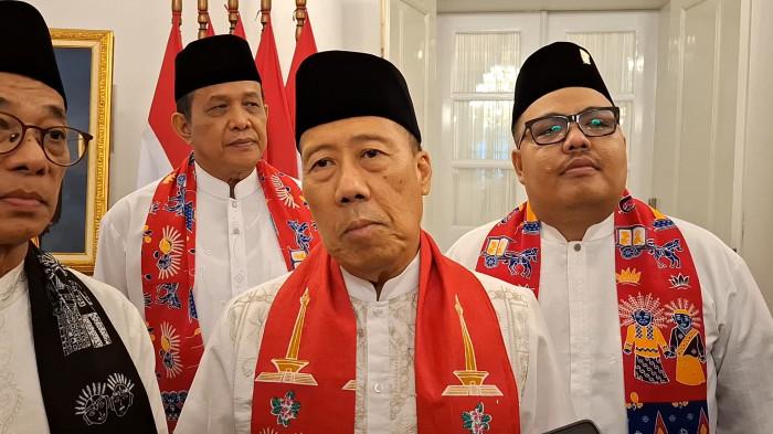 KAJI TARIF MIKROTRANS - Ketua DTKJ Sugihardjo usai pelantikan di Balai Kota, pihaknya tengah mengkaji tarif Mikrotrans untuk peningkatan akurasi layanan. Jumat (3/7/2024).