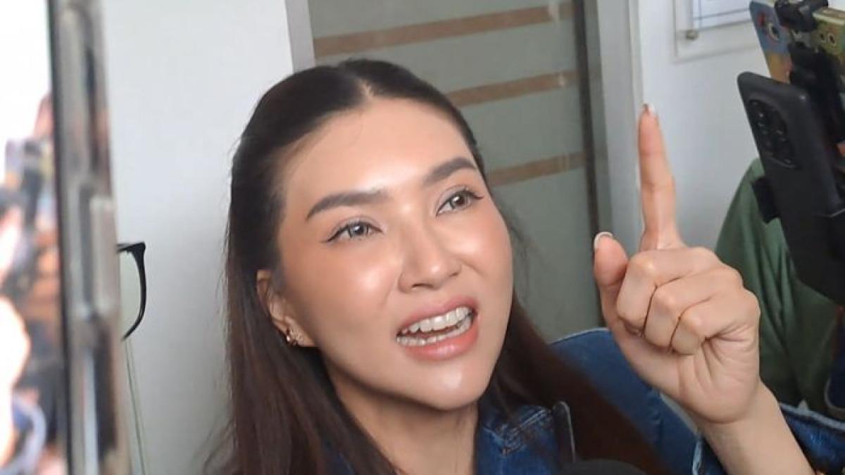 PERTIKAIAN ARTIS - Pihak Sarwendah kecewa usai Ruben Onsu resmi gugat hak asuh anak.