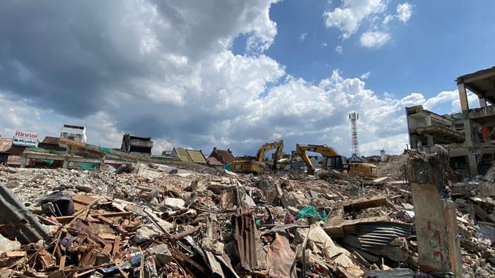 KONDISI PASAR BOGOR: Penampakan pembongkaran Pasar Bogor, Minggu (15/3/2026).
