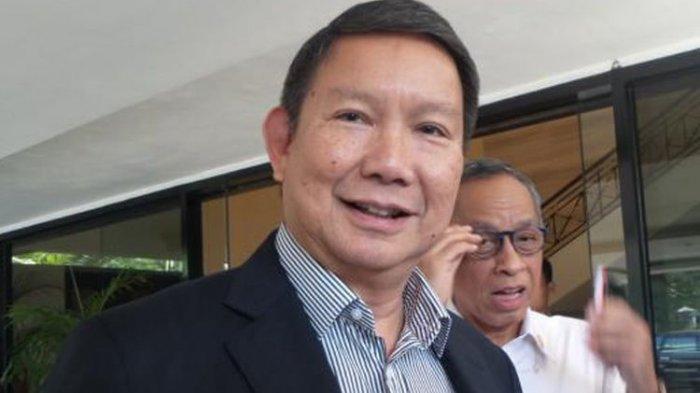 Wakil Ketua Dewan Pembina Partai Gerindra Hashim Djojohadikusumo usai bertemu Kepala Staf Kepresidenan Luhut Binsar Panjaitan, Kamis (23/7/2015).
